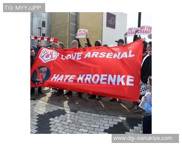 聚焦足球：上海足球队的配合话题